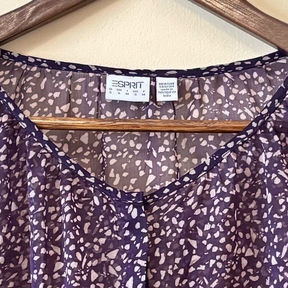 Esprit| Pretty Purple Sheer Long Sleeve Flowy Buttoned Top Blouse Sz S - Picture 3 of 3